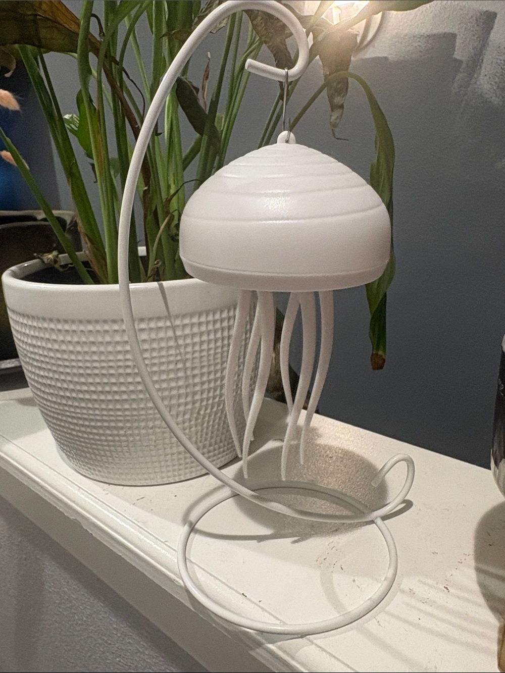 White Jellyfish Table Accent LED Lamp